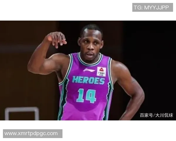 哈德森的传奇旅程：从篮球场到人生巅峰的奋斗与荣耀