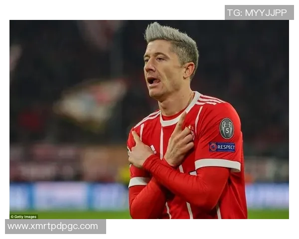 莱万回归老东家破门拜仁球迷怒斥其忘恩负义情绪高涨