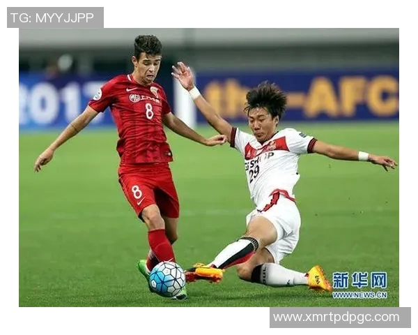 上港与首尔激战正酣比分悬念迭起引发球迷热议