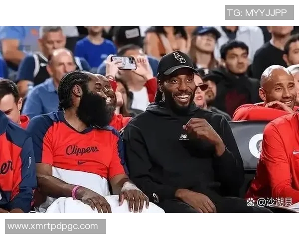 快船与太阳激战正酣NBA直播精彩瞬间不容错过 快船与太阳激战正酣NBA直播精彩瞬间不容错过